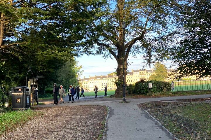 Self-Guided Bridgerton Walking Tour in Bath — Royal Crescent, Abbey & Guildhall photo 6