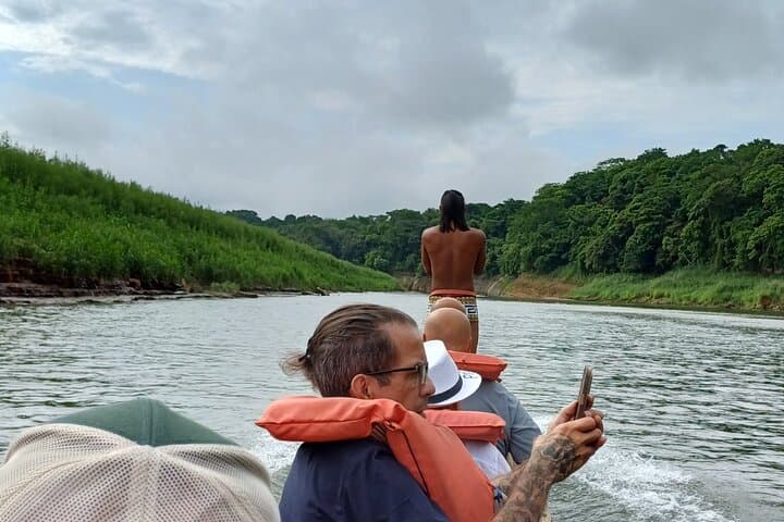 Embera Waterfall and Cultural Canoe Trip on the Chagres River photo 2