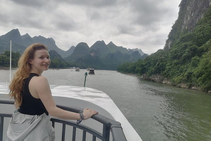 Guilin 2-Day Sightseeing & Li River VIP Cruise photo 2