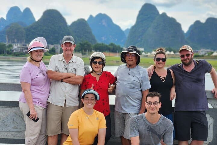Guilin 2-Day Sightseeing & Li River VIP Cruise
