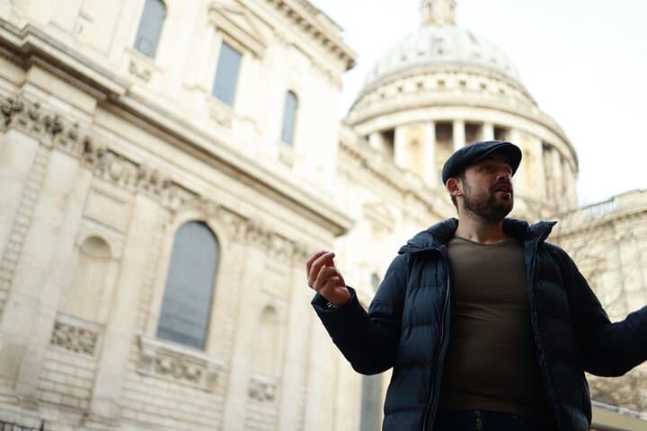 Hidden Gems Tour of the City of London: St Paul's, Mithraeum & Tower Walk photo 4