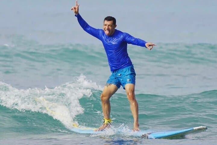 Learn to Surf in Waikiki: Beginner Lessons with Native Hawaiian Instructors photo 5