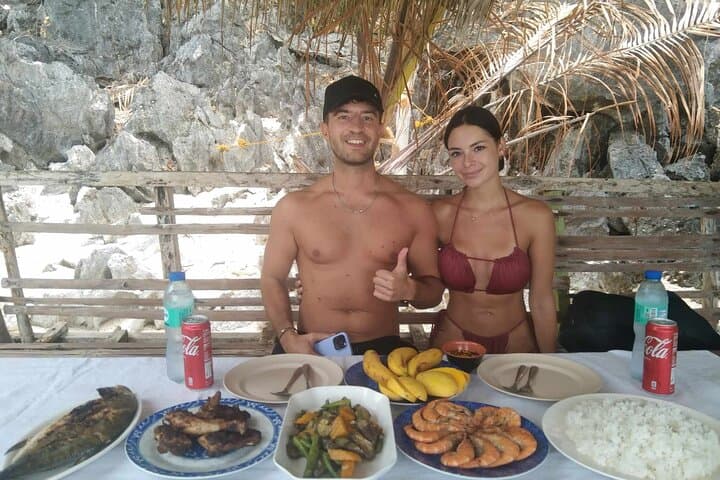 Coron Reef & Wrecks Private Snorkel Tour with Lunch — Pass Island, Lusong & East Tangat