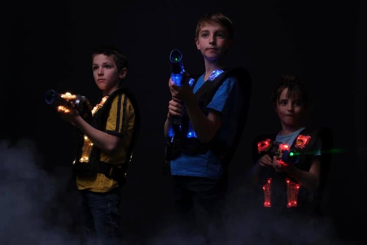 3-Round Laser Day in Oldenburg — Arena Laser Tag Experience