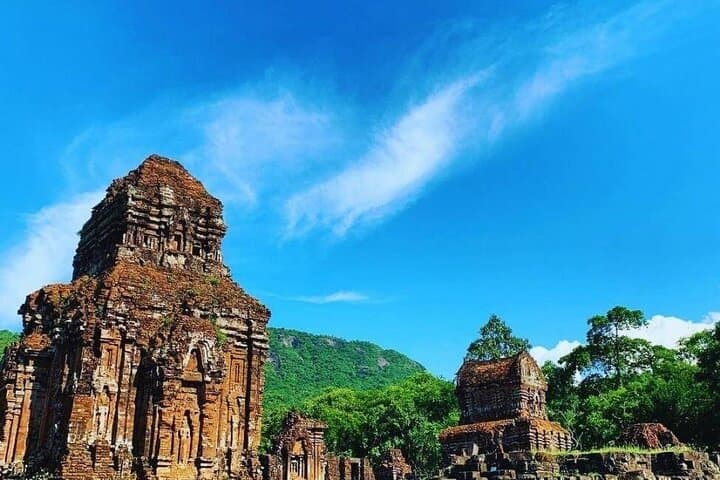 My Son Sanctuary and Marble Mountains Private Day Tour from Da Nang