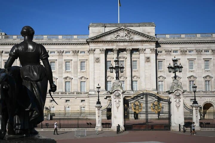 westminster-to-kew-gardens-london-3-hour-walking-tour photo 5