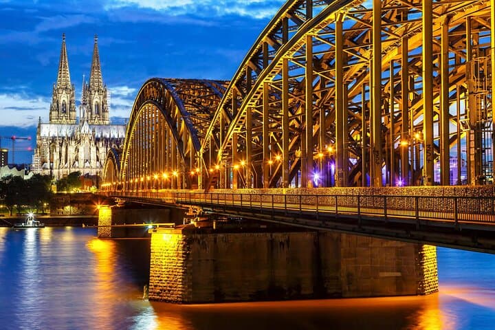 Cologne Self-Guided Walking Tour: Cathedral, Rhine & Old Town Audio Guide photo 6