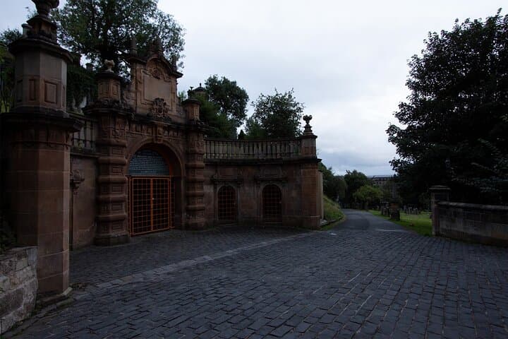 Glasgow Ghouls: Ghosts, Graverobbers and the Necropolis Night Walk photo 5