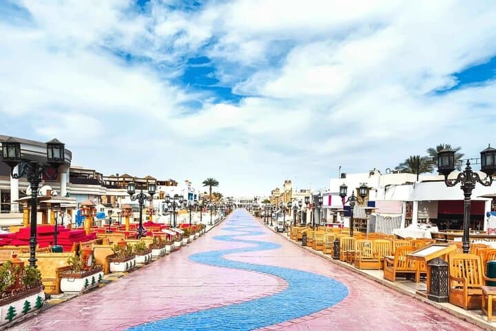 Sharm El Sheikh Private Half-Day City Tour — Old Market, Naama Bay & Soho Square photo 2