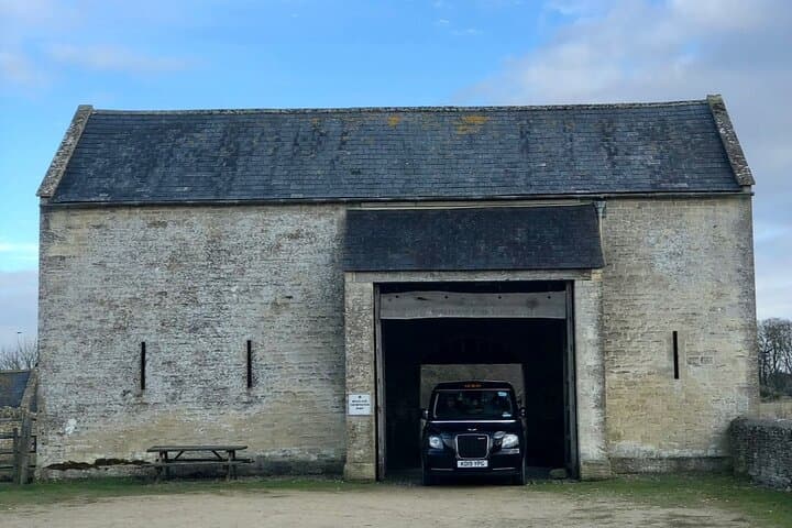 Private Full-Day Cotswolds Tour from London by Black Cab photo 2
