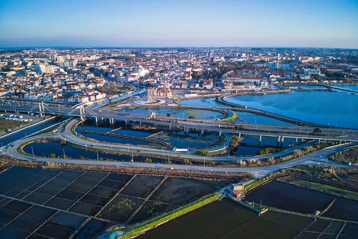 Private Scooter Tour in Aveiro — Canals, Costa Nova & Salt Pans photo 4