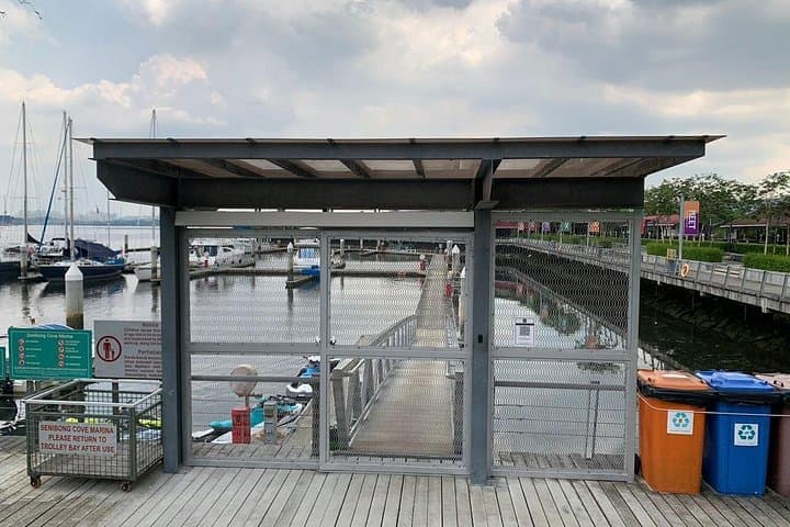Puteri Harbour Brooklyn Cruise — Johor Bahru Straits, Kelong & Mangrove Wildlife photo 2