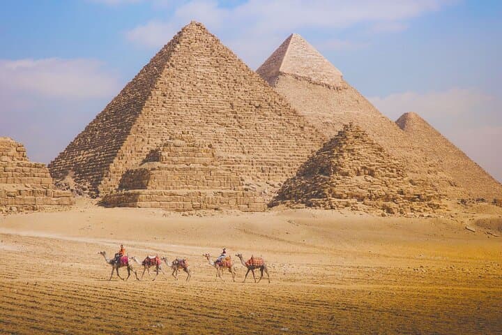 Full-Day Giza from Sharm El Sheikh: Pyramids, Sphinx & Egyptian Museum