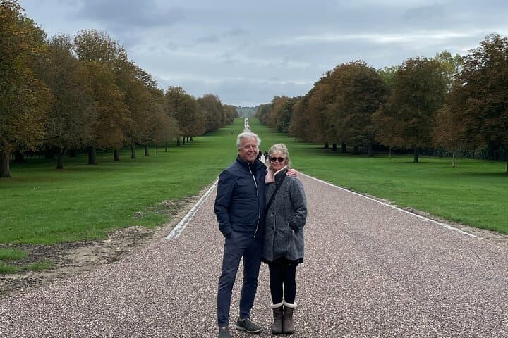 Private Windsor Walking Tour with Local Guide — Windsor Castle, Eton & Thames