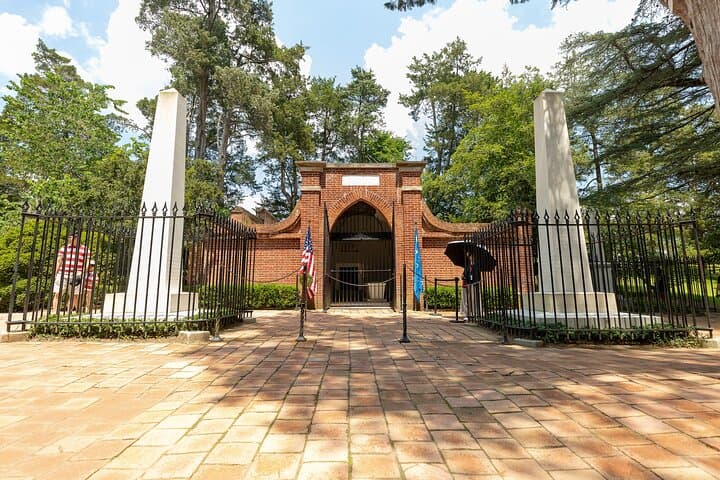 Explore Mount Vernon: Self-Guided Gardens & Grounds at George Washington's Estate photo 5