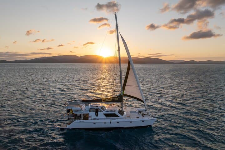Private 2-Hour Sunset Yacht Hire in the Whitsundays — Airlie Beach Charter photo 3