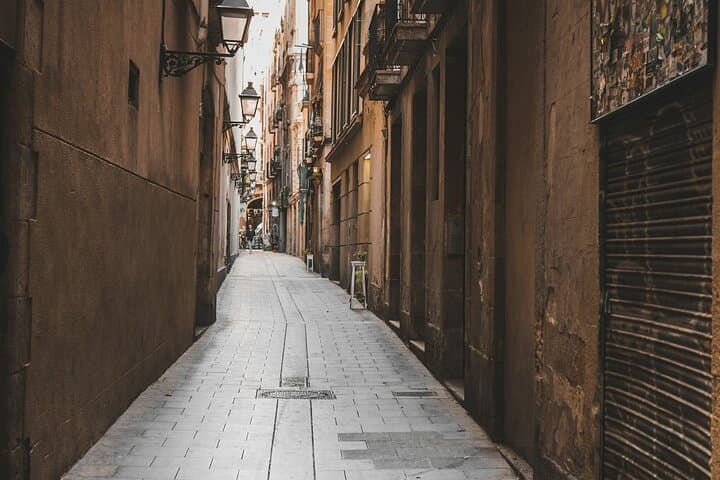 Walk the Gothic Quarter: 2-Hour Historical Walking Tour of Barcelona's Old City photo 5