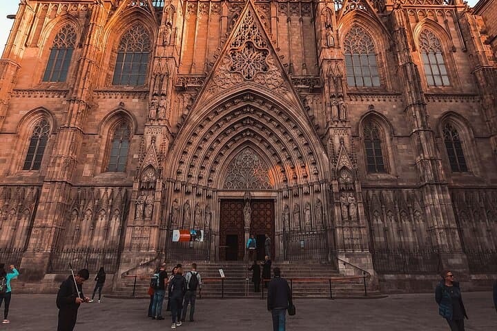 Walk the Gothic Quarter: 2-Hour Historical Walking Tour of Barcelona's Old City photo 2