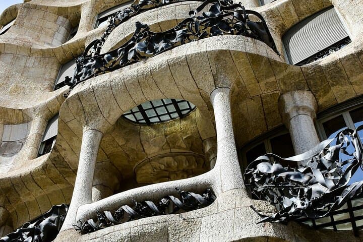 Barcelona Gaudí Walking Tour: Sagrada Família, Casa Batlló & Casa Milà in 2.5 Hours photo 2