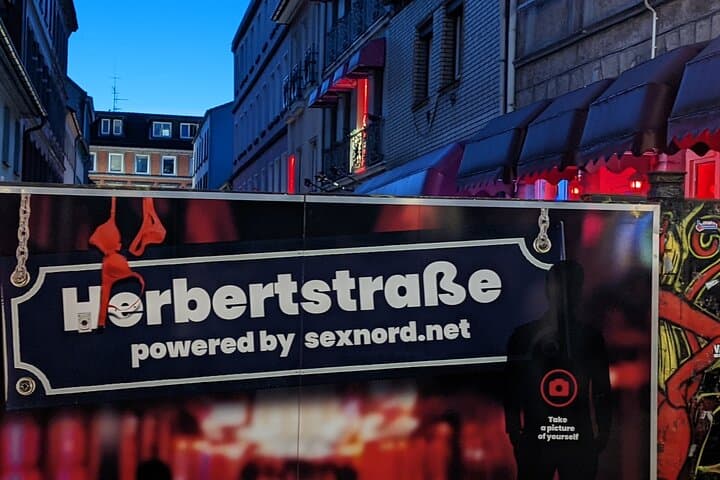 Hamburg Driverguide — 4-Hour Private City Tour & Photo Stops photo 6