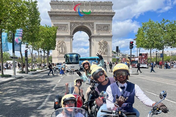 Paris in an Hour: Private Sidecar Tour of Iconic Sights photo 6