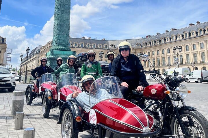 Paris Sidecar Tour: Ultimate 2-Hour Monuments Experience photo 2