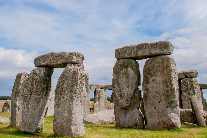 Private Stonehenge Excursion from Southampton – Skip the Crowds and Explore the Ancient Circle photo 2