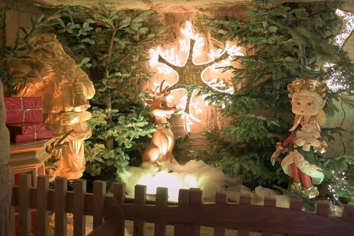 Paris to Valkenburg Cave Christmas Market Daytrip — Underground Holiday Market from Paris photo 4