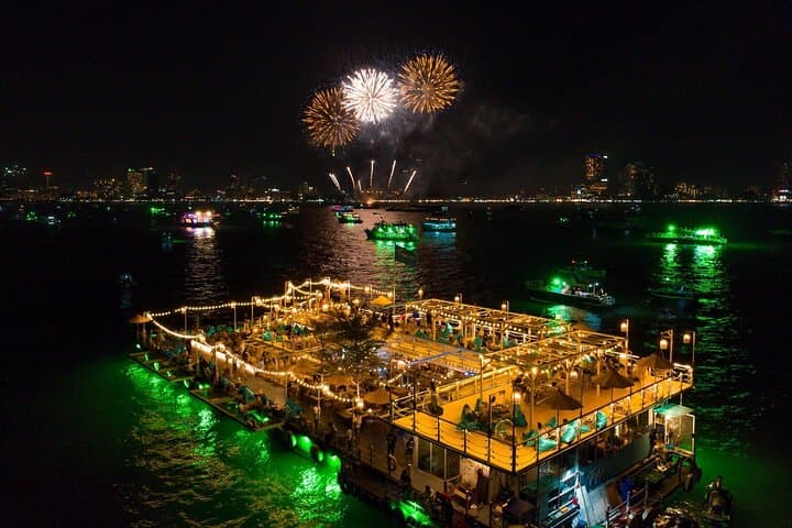 Night Squid Fishing & Floating Café Experience from Pattaya