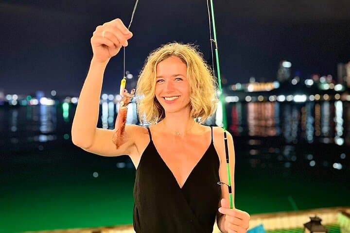 Night Squid Fishing & Floating Café Experience from Pattaya photo 5