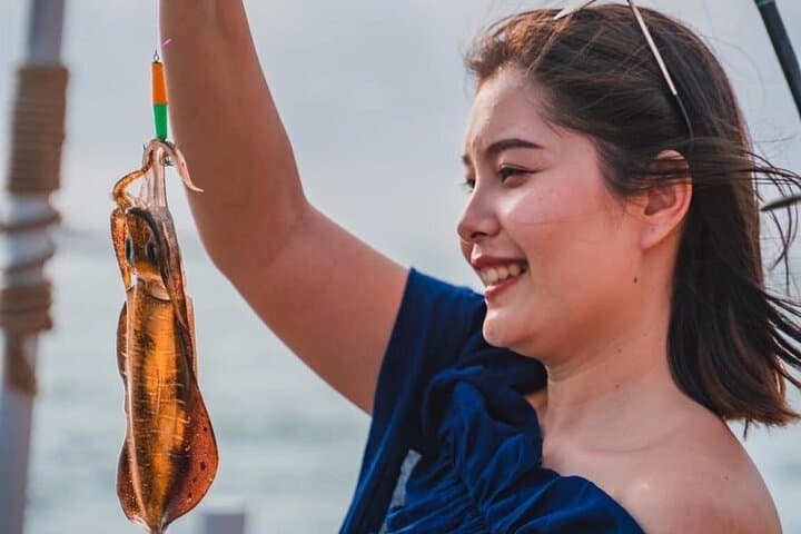 Night Squid Fishing & Floating Café Experience from Pattaya photo 6