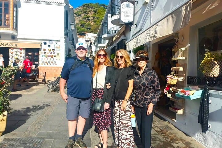 Private Tour from Málaga: Gibraltar & Mijas Day Trip