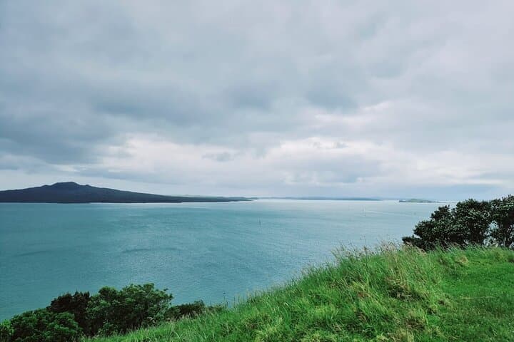 Half-Day Auckland Highlights: Mount Eden, North Head & Harbour Drive photo 2