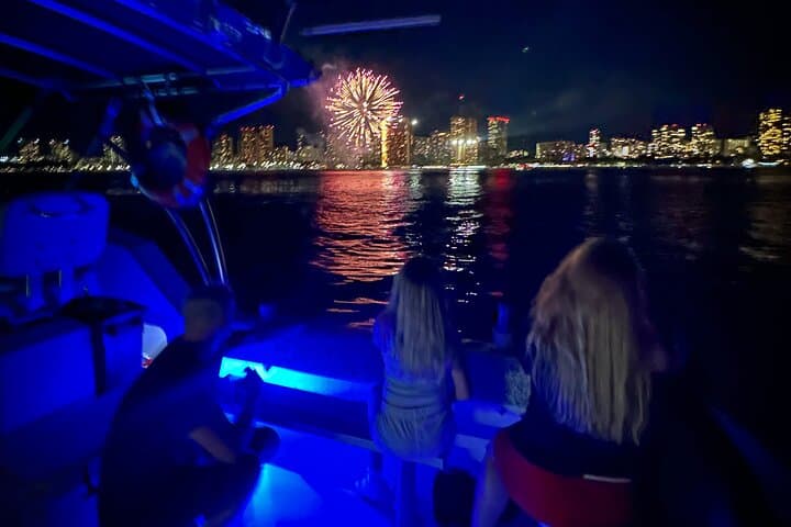 Private Waikiki Fireworks Cruise: Sunset, Skyline & Diamond Head Views photo 6