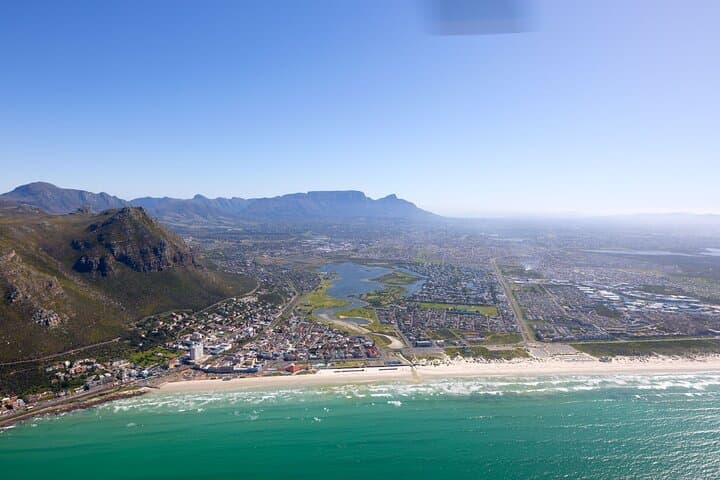 Two Oceans Helicopter Tour Cape Town: Table Mountain, Coastline & Constantia from Above photo 6