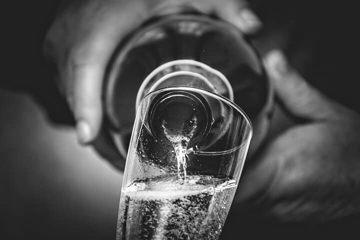 Como Wine Tasting: Two-Hour Journey Through Local Lombardy Wines