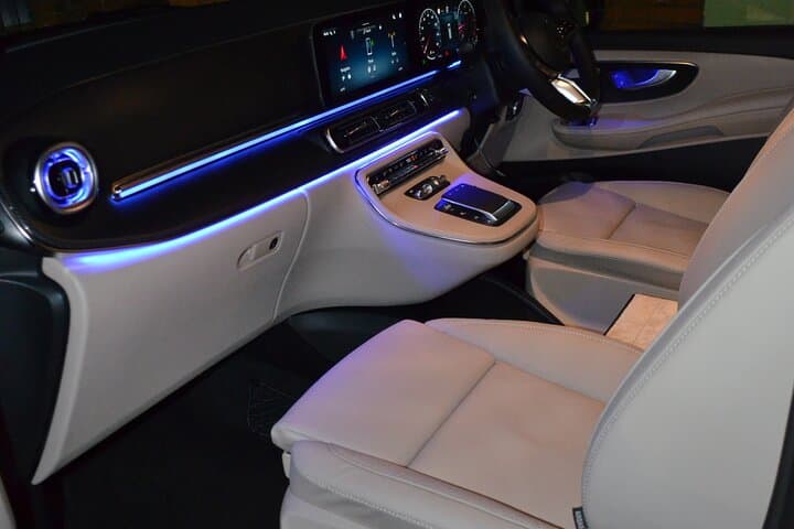 Portsmouth to Heathrow Private Transfer — Reliable One‑Way Minibus Service photo 3
