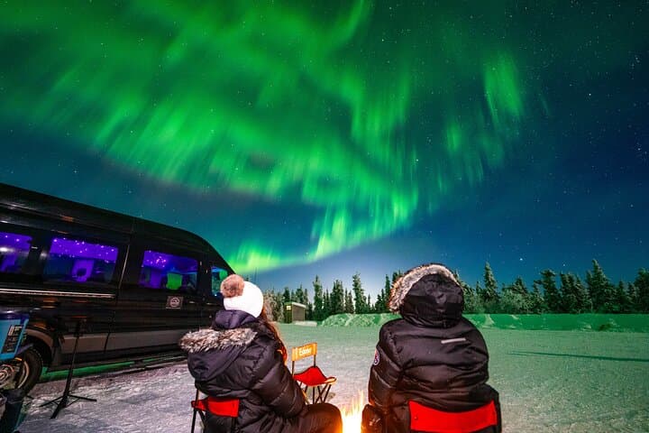 Luxury Private Northern Lights Experience in Fairbanks — Aurora Viewing by Van photo 2