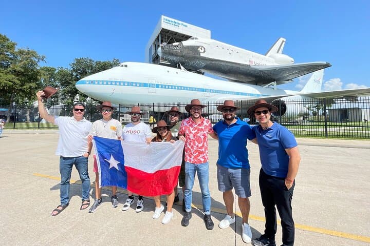 Houston NASA Space Center: Downtown Shuttle + General Admission