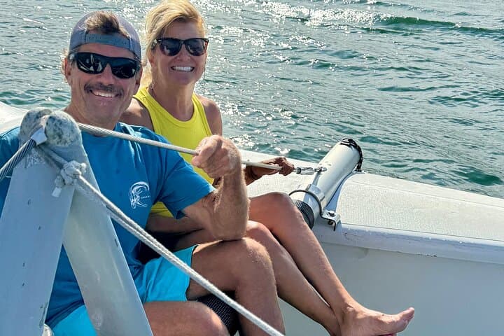 San Diego Catamaran Sailing: 2.5-Hour Small-Group Harbor Cruise with Drinks photo 6