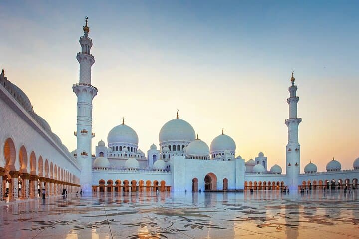 Sheikh Zayed Grand Mosque Tour from Dubai: Private Abu Dhabi Visit with Priority Access photo 6