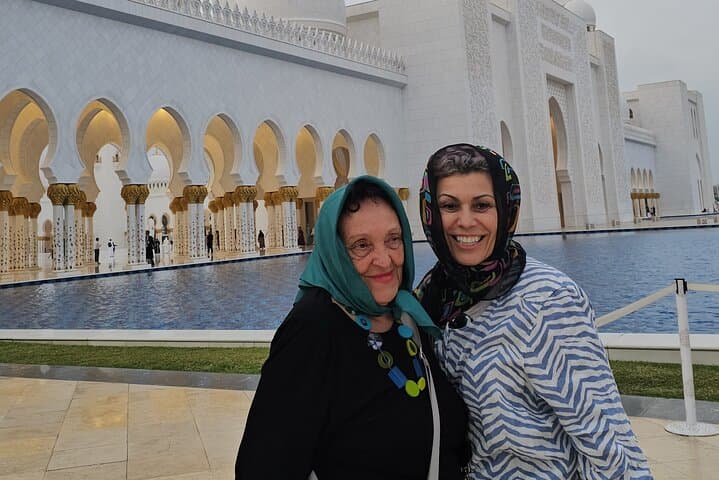 Half-Day Abu Dhabi Sightseeing Tour: Sheikh Zayed, Etihad Towers & Corniche photo 2