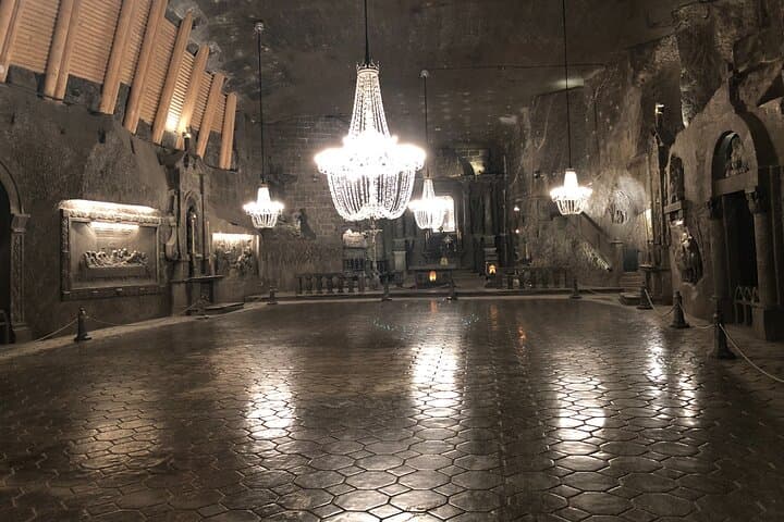 Wieliczka Salt Mine Guided Tour from Kraków: Skip-the-Line Hotel Pickup