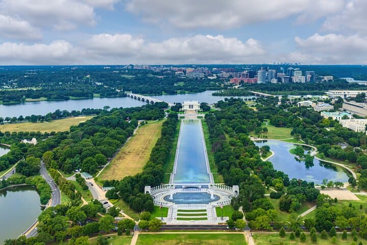 Manhattan to Washington D.C. Helicopter Day Trip — Fast Capitol Sightseeing photo 2