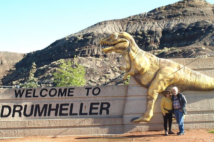 Off-the-Beaten-Path Badlands Jeep Tour from Calgary to Drumheller