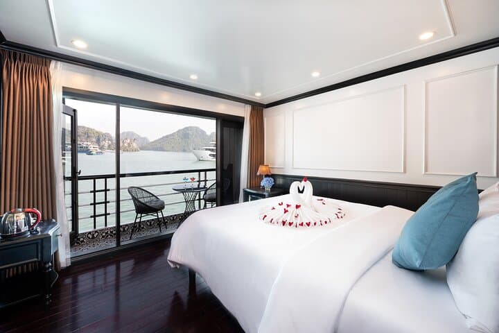 Dragon Bay Premium 3-Day Ha Long & Lan Ha Bay Cruise with Pool & Private Balcony photo 2
