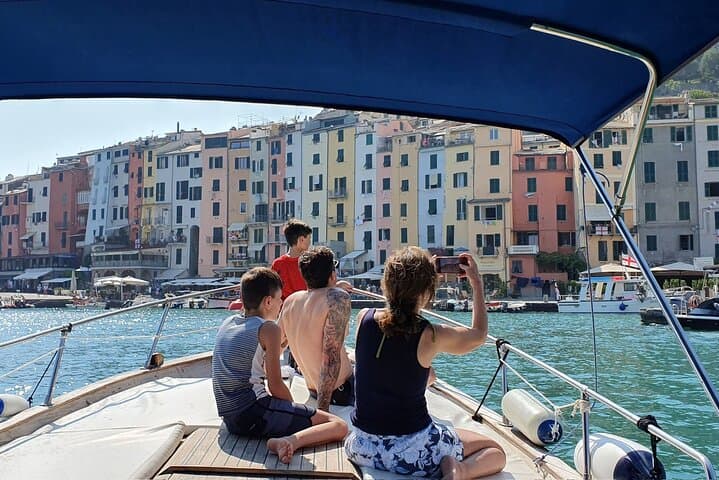 Portovenere & Gulf of Poets Boat Tour: Palmaria Islands, Swimming & Aperitivo photo 3