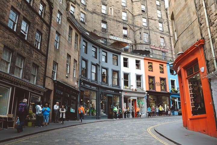 Edinburgh City Highlights: Full-Day Castle, Royal Mile & Holyrood Experience photo 4