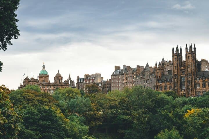 Edinburgh City Highlights: Full-Day Castle, Royal Mile & Holyrood Experience photo 5