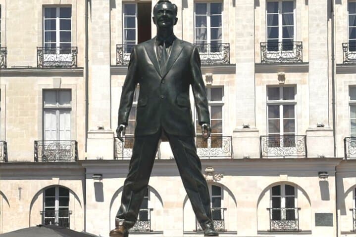 Nantes Self-Guided Scavenger Hunt — Château, Passage Pommeraye & Place Graslin photo 6